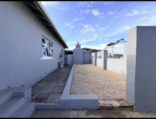 3 BEDROOM HOUSE FOR SALE IN SOUTHFIELD